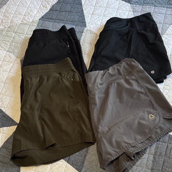 Bundle of 4..Old Navy Active Blk/Olive Athletic Shorts. Sizes Medium & Large - Picture 1 of 10